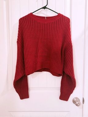 NWOT Cropped Batwing Crewneck Sweater